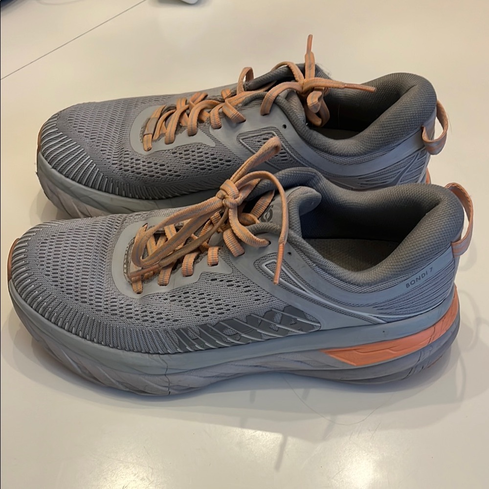 Women’s Hoka bondi 7 running shoe
